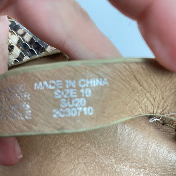 Madewell | Malia Espadrille Sandal in Snake Embossed Leather - Picture 9 of 10